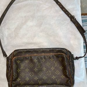LOUIS VUITTON Vintage Nile